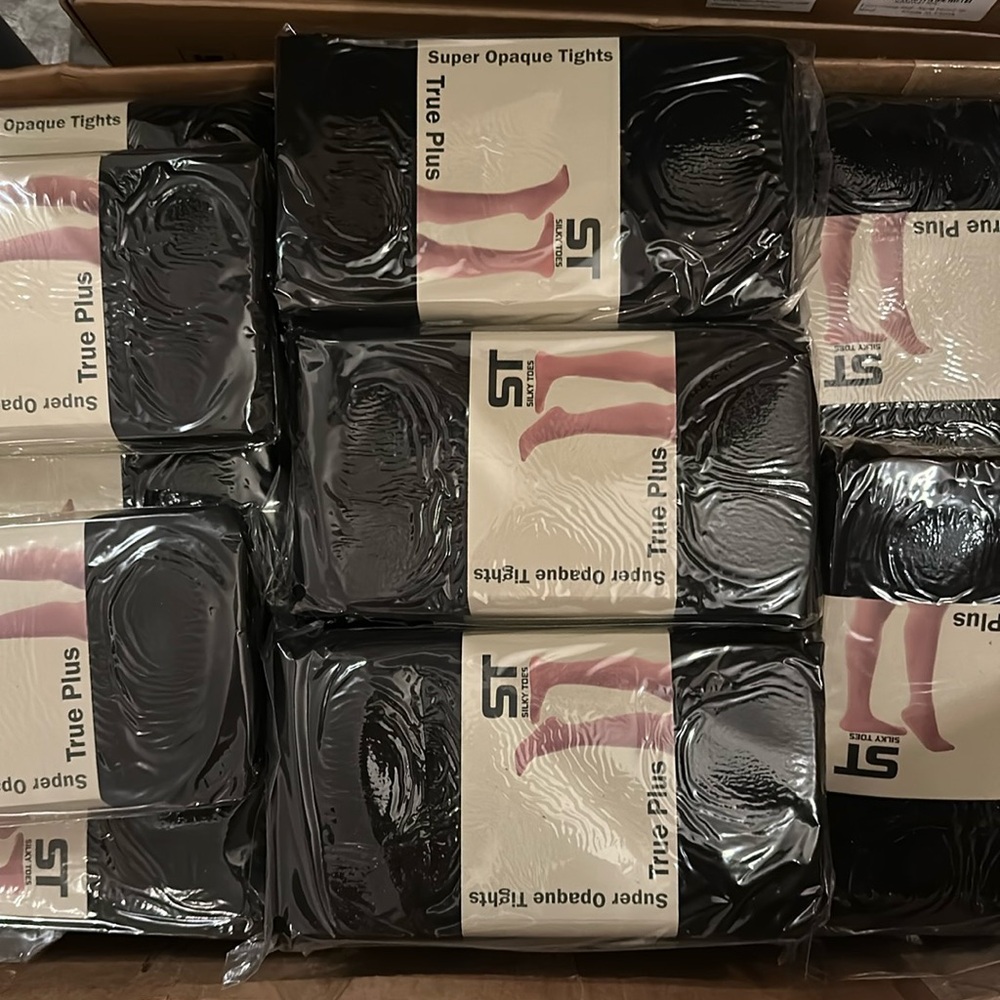 Silky Toes Women's Plus Size Blackout Thick Tights 80 Denier - 2 Pairs - Picture 3 of 5
